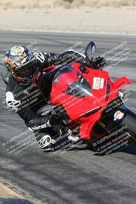 media/Dec-04-2025-Racers Edge (Thu) [[5ebc9f124d]]/2-A Group/1-Session 2 (Turn 7 Inside)/